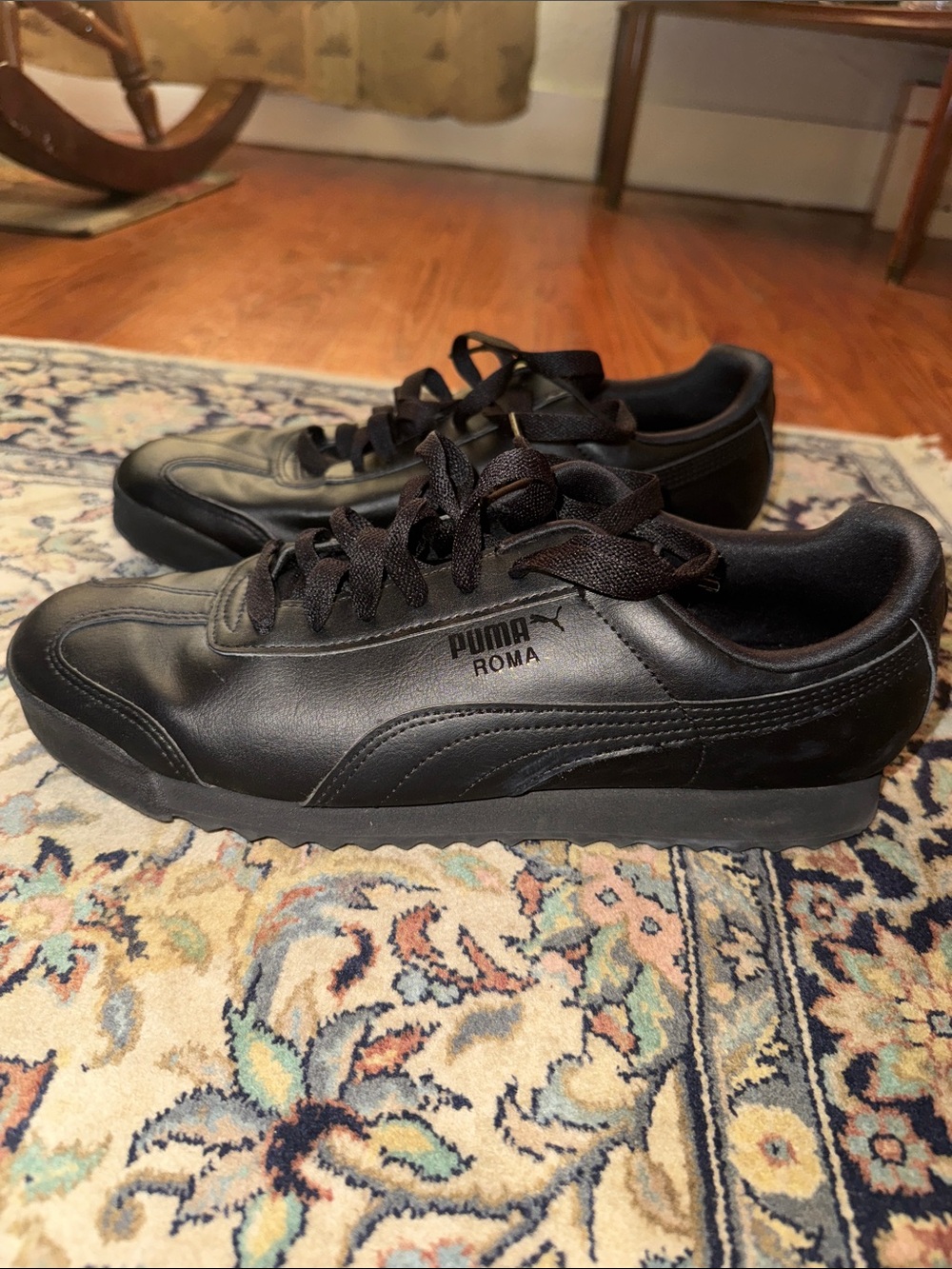 Puma Roma Leather Sneakers — Black